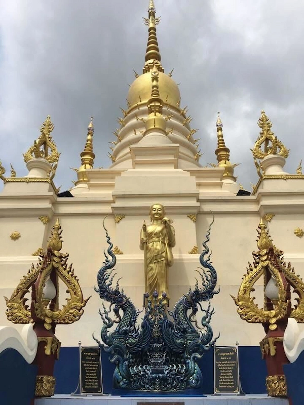 Blue Temple grounds