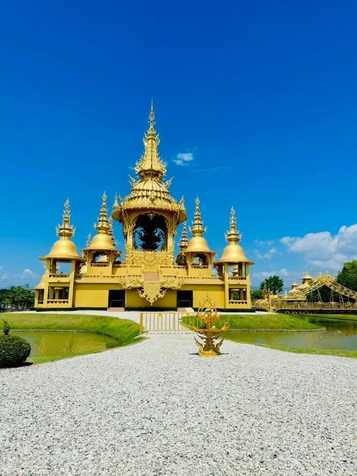 Golden Ganesha Temple and surrounding ground