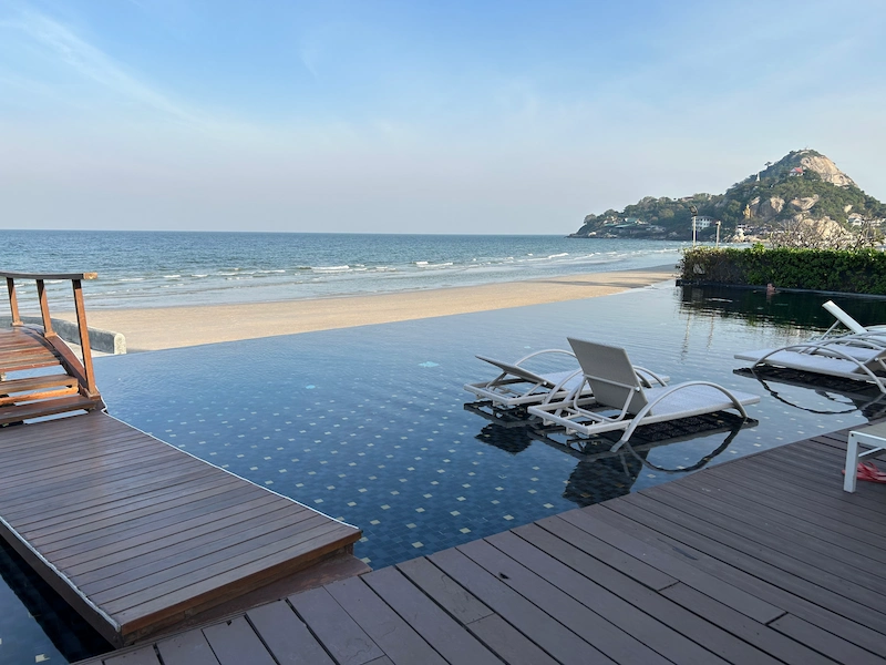 morning calmness at Hua Hin beach